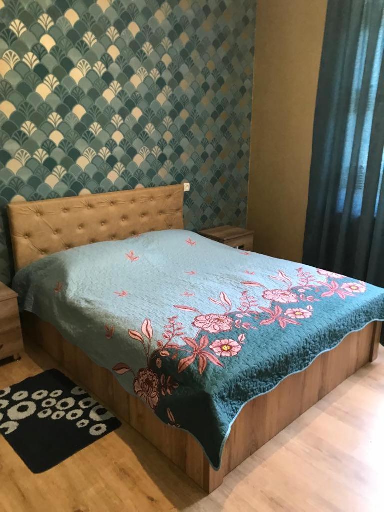 Strawberry Hotel Borjomi Ngoại thất bức ảnh